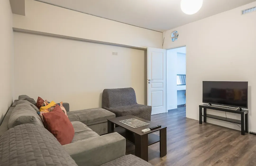 Apartment Steps From Historic Center Plaka-1